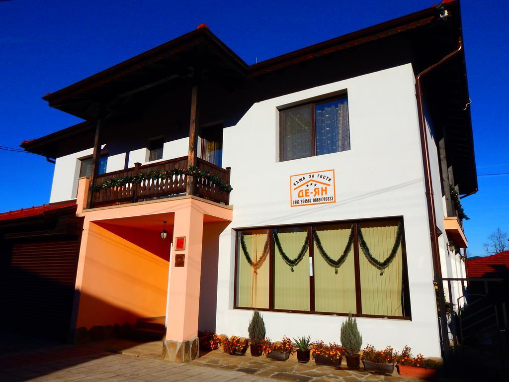 De-Yan Guest House オレシャク エクステリア 写真